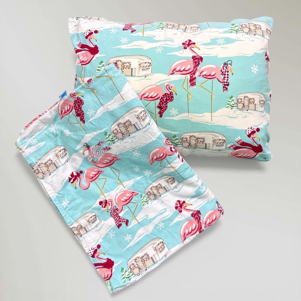 Nick & Nora Airstream Flamingo Twin Flannel Flat Sheet & Pillowcase Christmas